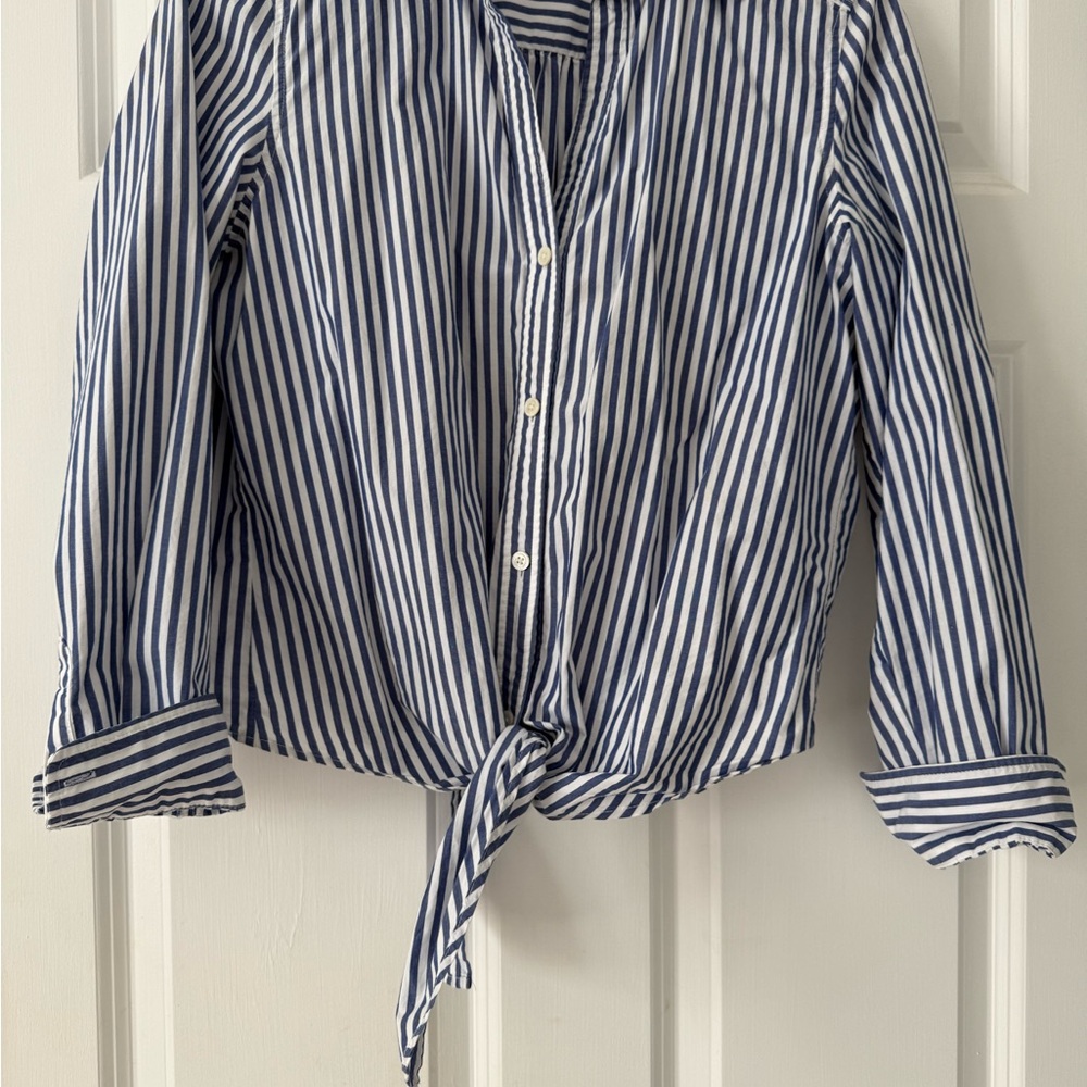 Vineyard Vines Blue and White Stripe Tie Front Shirt- Size-10